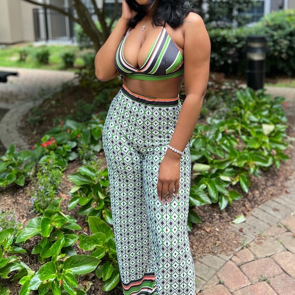 Two piece pant set; very stretchy